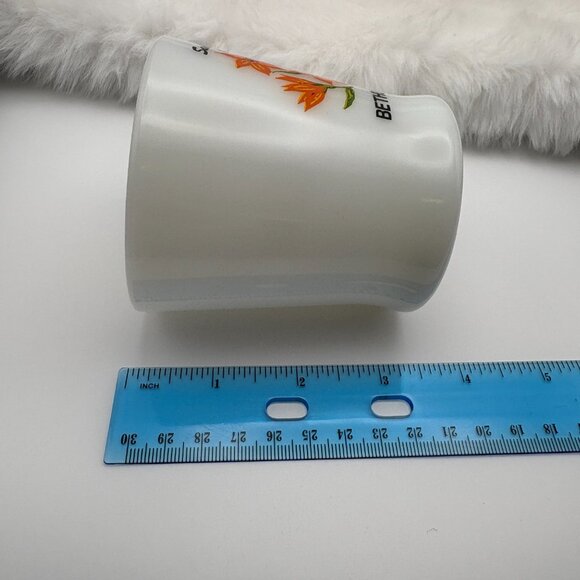 FireKing Anchor Hock Milk Glass Mug Bethune Saskatchewan Prairie Lily(SKU: 274MI - Picture 5 of 6